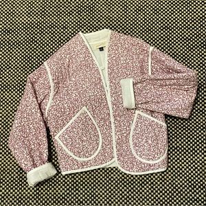 NWOT Universal Thread XS quilted jacket in pink and white floral.
